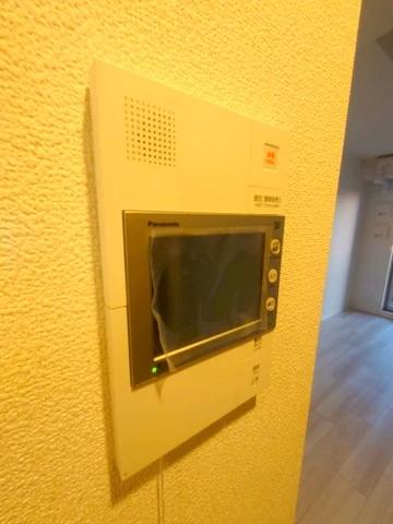 セキュリティ　モニター付きインターホン完備