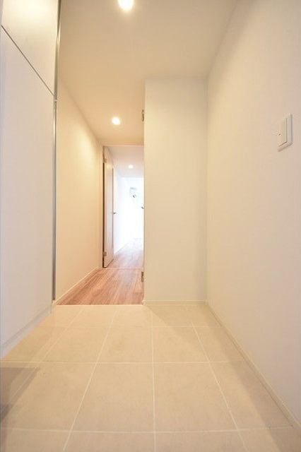 玄関　トグル椎名町　豊島区長崎2