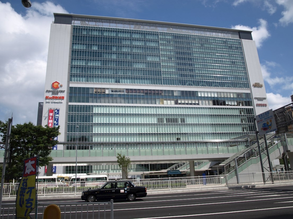 ショッピングセンター　CUBICPLAZA Shin-yokohama(キュービッ（ショッピングセンター）まで921m
