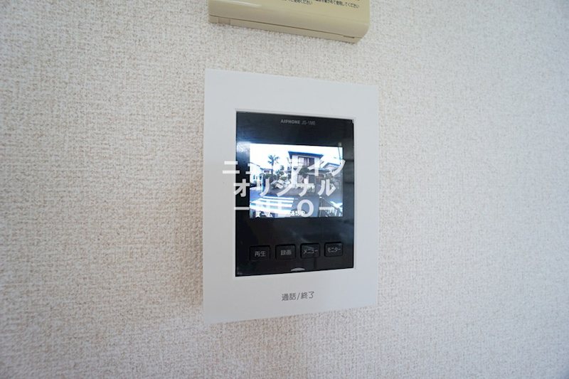 セキュリティ　室内から来訪者を確認できるTVモニターホン付きで安心です☆