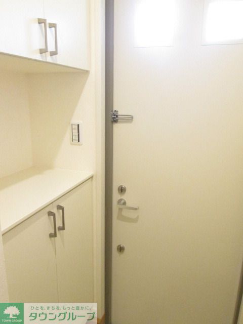 玄関　★お問い合わせはタウンハウジング新百合ヶ丘店まで★