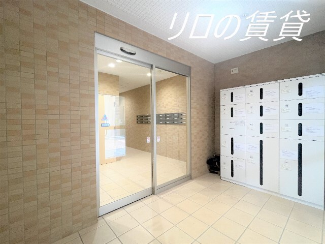 エントランス　エントランス