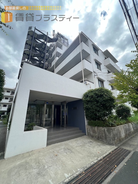 建物外観　室内リノベで生まれ変わった姿を是非・・。
