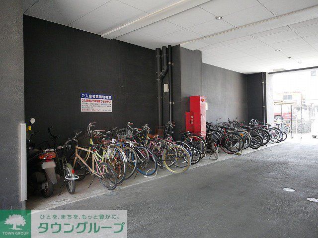駐車場　駐車場