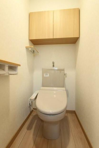 トイレ　※同物件、別部屋になります。