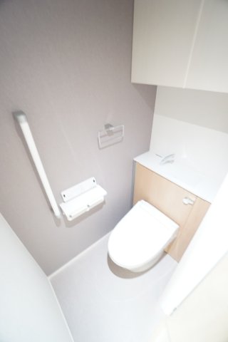 トイレ　※同物件、反転タイプの写真になります。