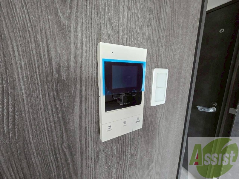 セキュリティ　ＴＶモニター付インターホンです。来客者の顔が見えるので安心！