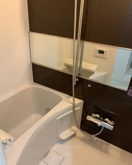 バス・シャワールーム　★ゆったりとできる広さの浴槽★
