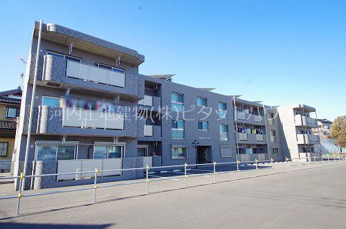 建物外観　Ｙ＆Ｍ　アミューズ