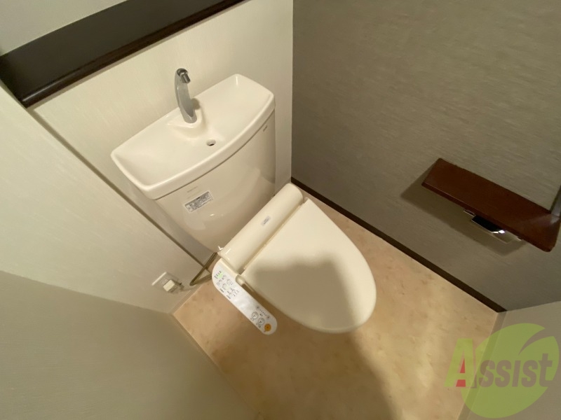 トイレ　ウォシュレット機能がついたトイレ。安心して使用できますね。