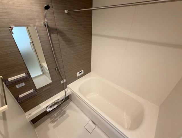 バス・シャワールーム　別部屋同仕様タイプ