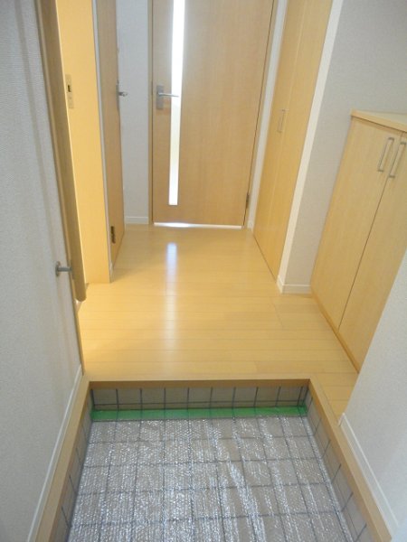玄関　※別部屋写真