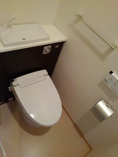 トイレ　トイレ