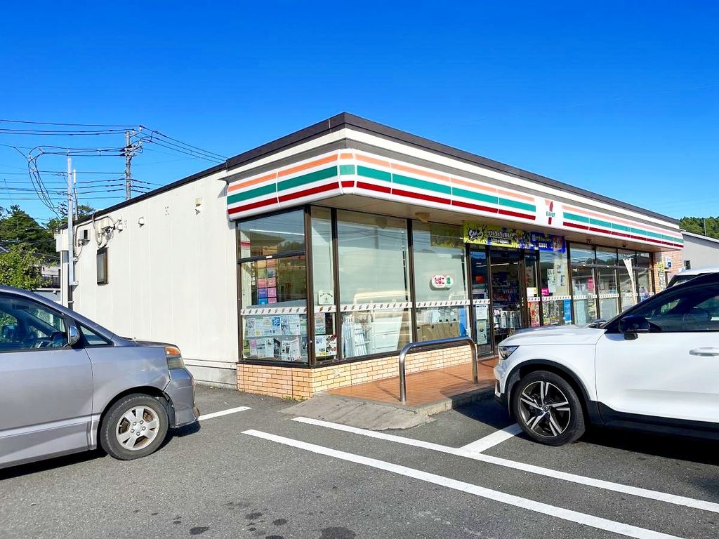 コンビニ　セブンイレブン鎌倉常盤店（コンビニ）まで650m