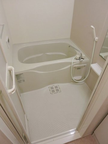 バス・シャワールーム　ゆったり過ごせるお風呂です