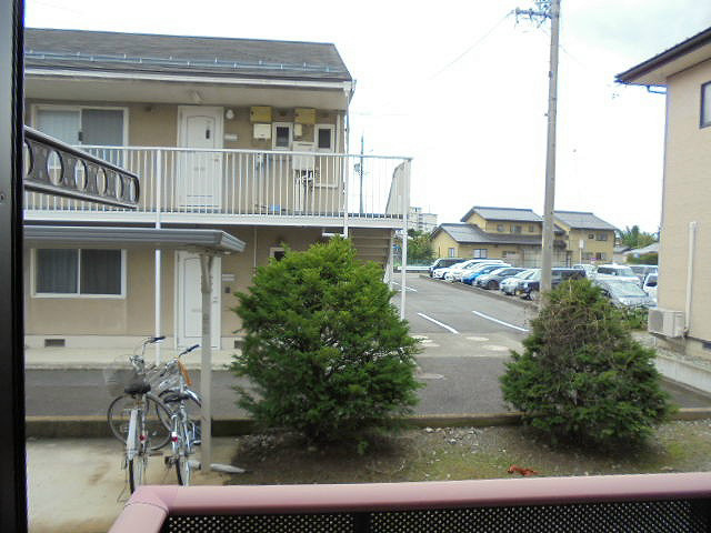 眺望　写真は102号室です。