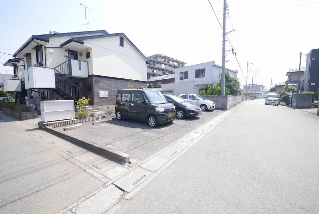 駐車場　駐車場