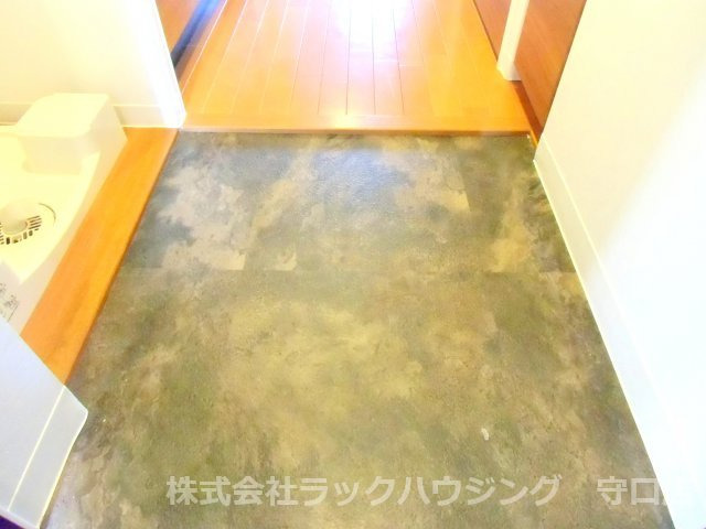 玄関　【お部屋さがしはラックハウジングにお問合せ下さいませ♪】