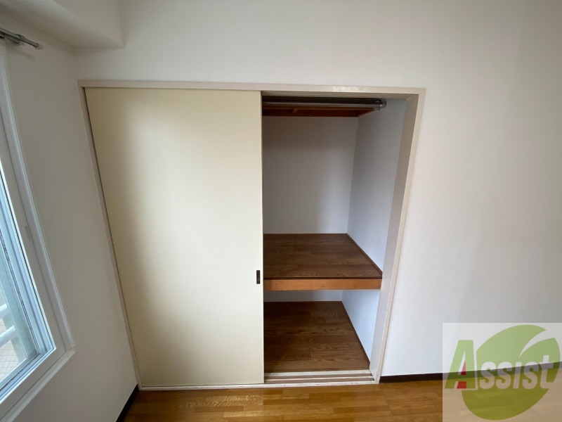 収納　収納もバッチリあるのでお部屋が片付きますよ！
