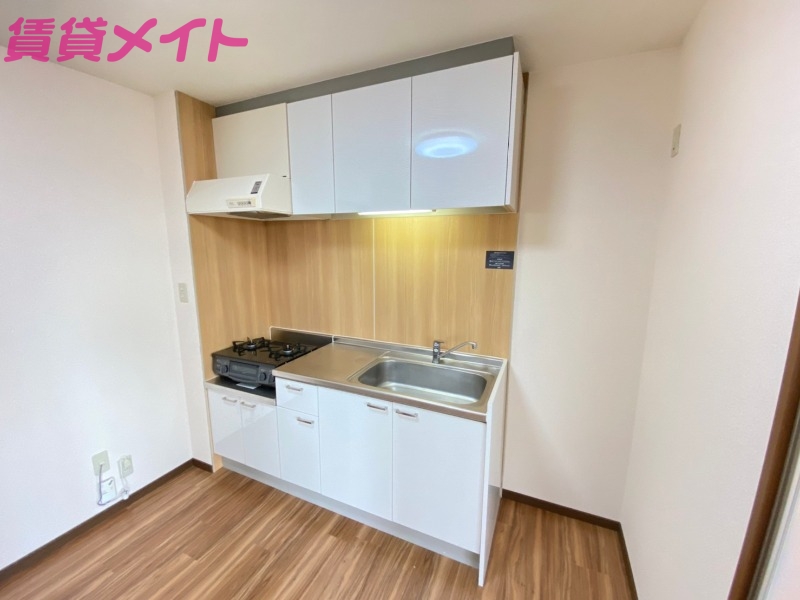 キッチン　同物件別部屋参考写真です。