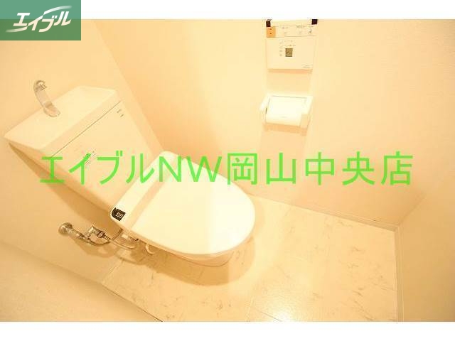 トイレ　ウォッシュレット付
