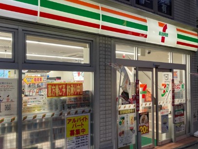 コンビニ　セブンイレブン品川旗の台駅前店（コンビニ）まで199m