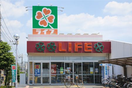 スーパー　ライフ戸田店（スーパー）まで812m