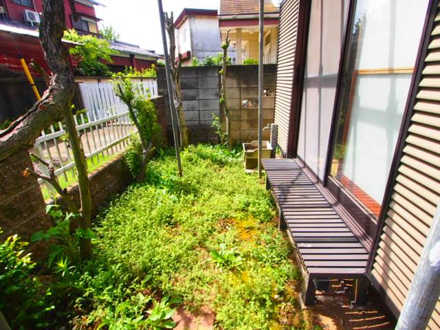 庭　お庭もあります。日当たり良好。