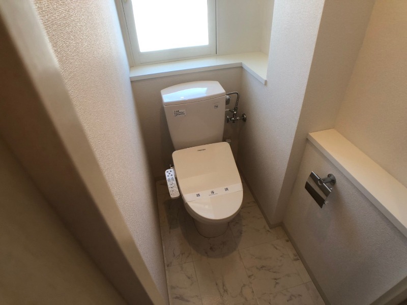 トイレ　ウォシュレット付きのトイレです。シャワートイレは日本の宝。