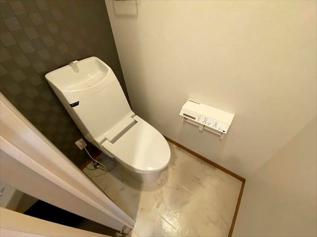 トイレ　ウォシュレット付きのトイレです♪