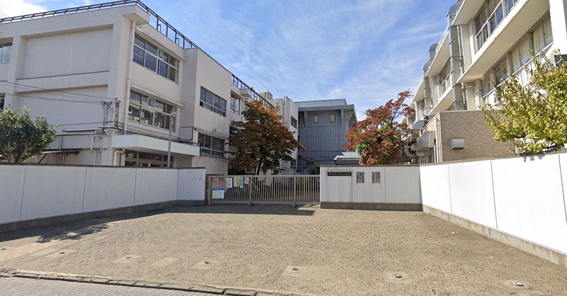 中学校　世田谷区立奥沢中学校（大岡山）（中学校）まで1598m