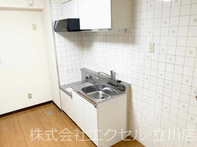 キッチン　お好きなガスコンロを設置可能です。