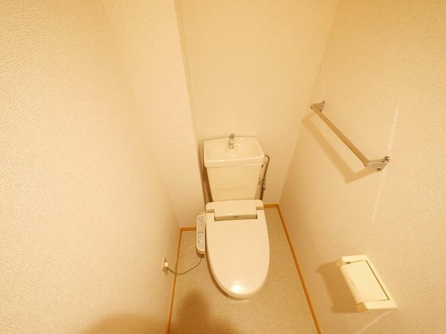 トイレ　トイレもきれいです