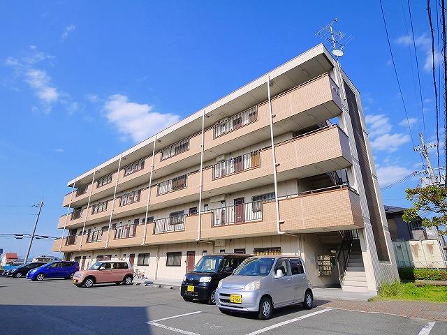 建物外観　落ち着いた雰囲気の外観です
