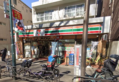 コンビニ　セブンイレブン 上北沢5丁目店（コンビニ）まで611m