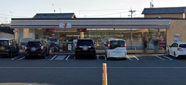 コンビニ　セブン－イレブン　島田稲荷３丁目店（コンビニ）まで400m