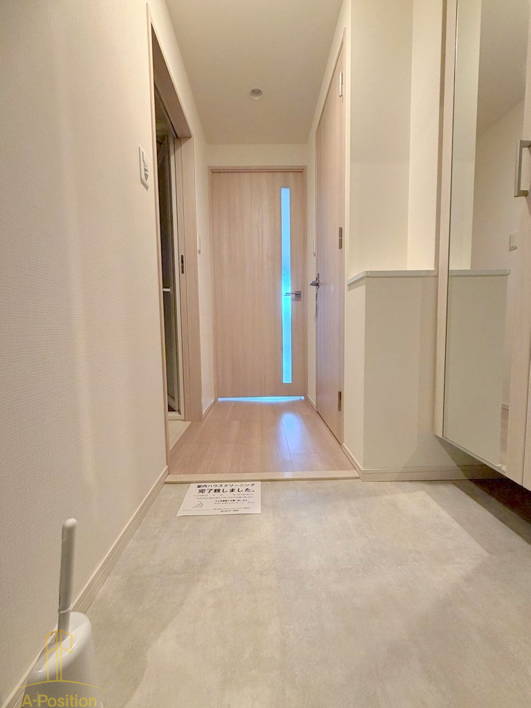 玄関　スプランディッド難波キャトル