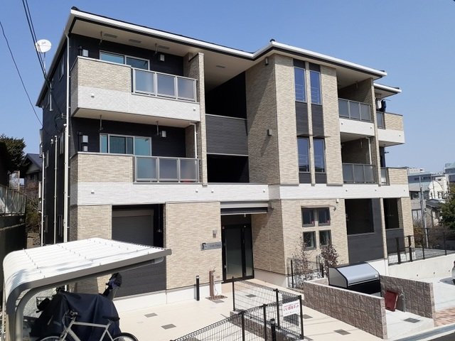 建物外観　外観は落ち着いています