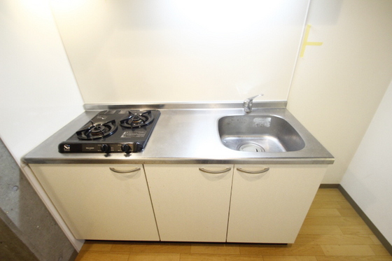 キッチン　※別部屋の写真です