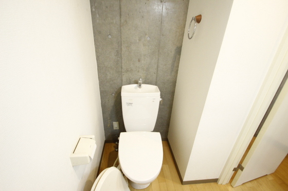 トイレ　※別部屋の写真です