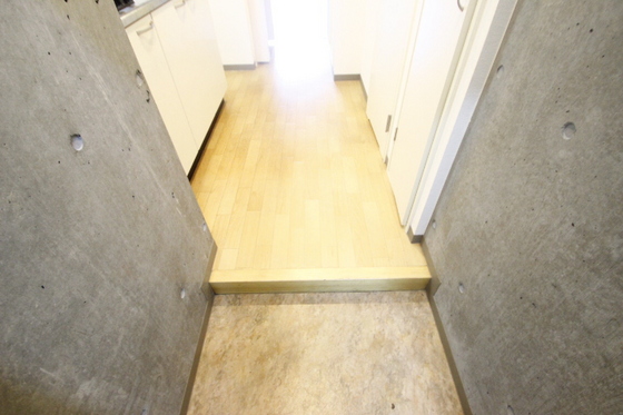 玄関　※別部屋の写真です