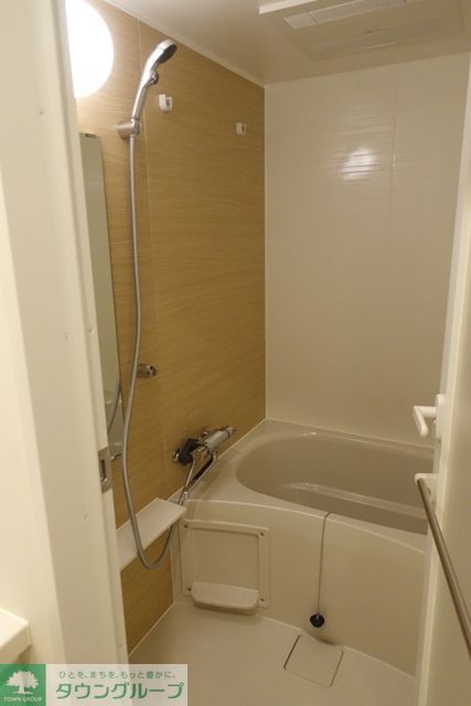 バス・シャワールーム　※写真は同タイプ住戸です。