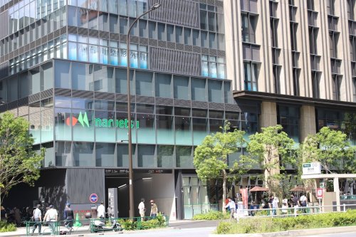 スーパー　マルエツ 春日駅前店（スーパー）まで165m
