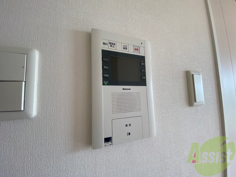セキュリティ　ＴＶモニター付インターホンです。来客者の顔が見えるので安心！