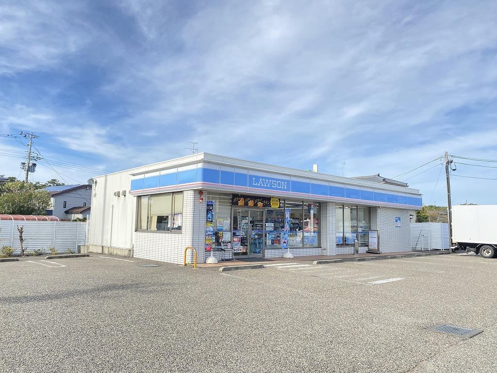 コンビニ　ローソン新潟青山7丁目店（コンビニ）まで724m