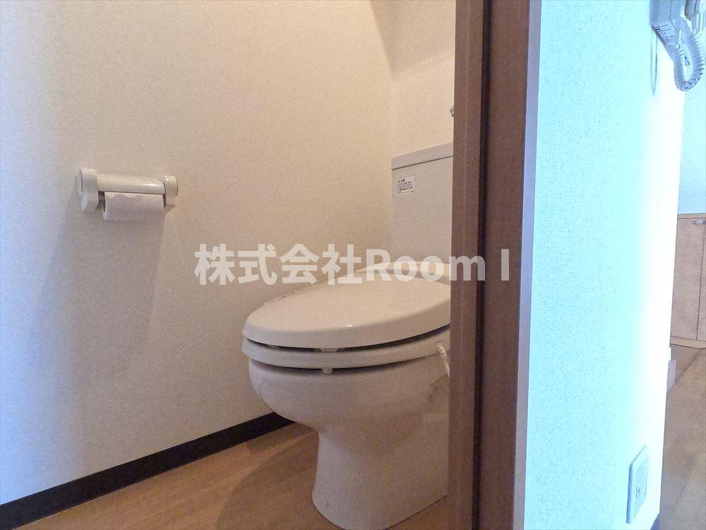 トイレ　トイレもきれいです