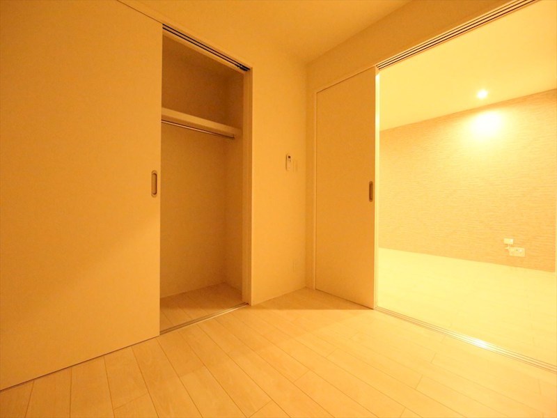 その他部屋・スペース　洋室3.2帖　クローゼット付（収納充実してます）　同仕様写真