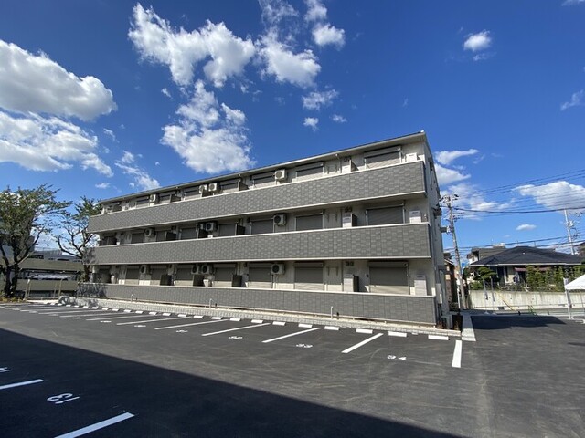 建物外観　ＪＲ横須賀線「戸塚駅」まで徒歩１２分☆