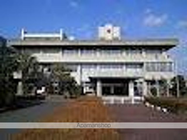 小学校　三宅町立三宅小学校（小学校）まで1687m