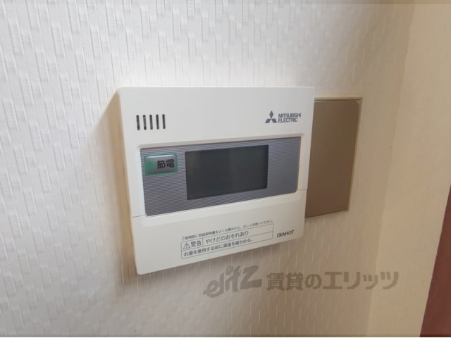 その他設備　給湯器リモコン